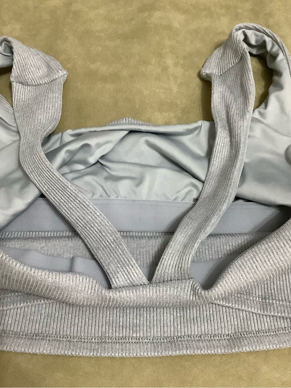 ALO Yoga AloSoft Ribbed Chic Bra Tank XS (W833) - Picture 7 of 8